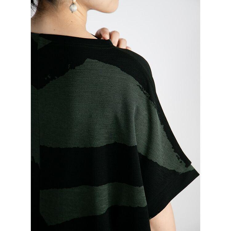 【送料無料/再入荷】 アート柄チュニック 3色 M-L 洗える 半袖 レディース トップス チュニック 体型カバー 二の腕カバー ゆったり ストレッチ  春夏秋 |  | 10