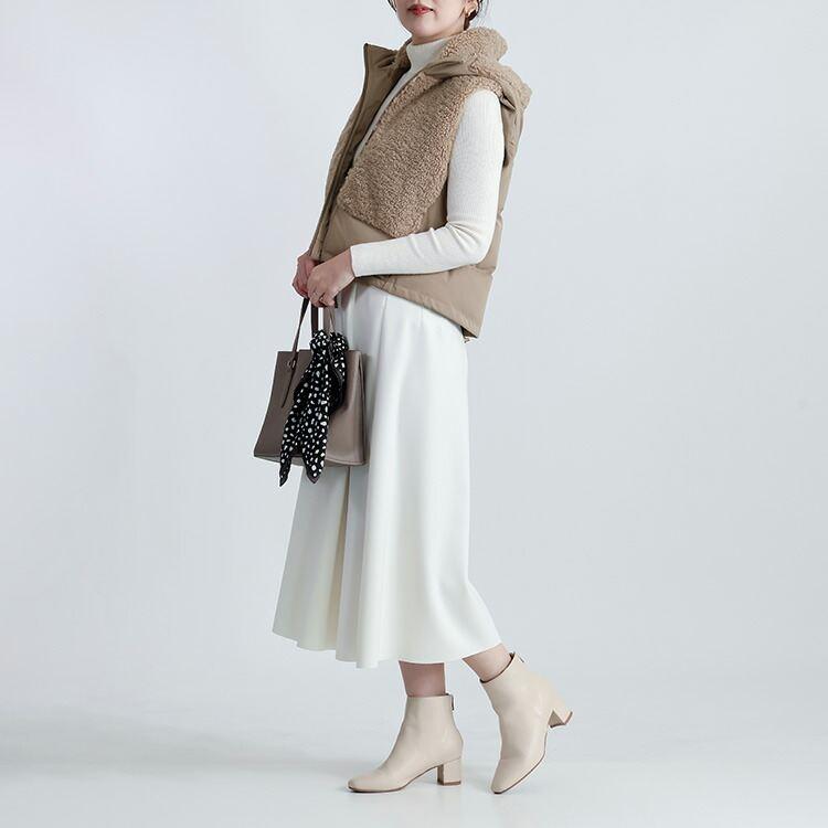 【新作】【送料無料】 プードルボア使い中綿ベスト 3色 M L レディース アウター ベスト 中わた フード付き 裾ドロスト仕様 大人 きれいめ かわいい 暖かい |  | 09