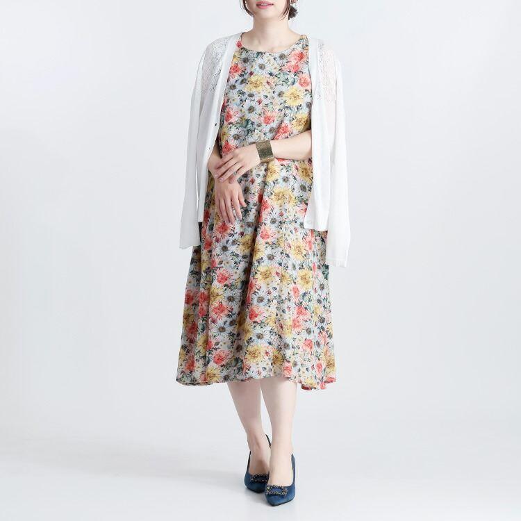 【送料無料】 花柄ワンピース 3色 M-L 洗える ノースリーブ レディース トップス ワンピース ロングチュニック クルーネック リゾート気分 夏 |  | 08