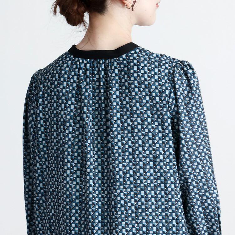 【送料無料】 幾何柄ピンタックワンピース 3色 M-L 洗える 八分袖 レディース トップス ワンピース Aライン ラウンドネック 総柄 幾何学 ピンタック 春秋 |  | 05