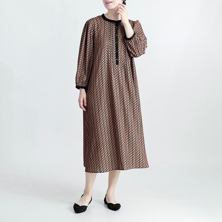 【送料無料】 幾何柄ピンタックワンピース 3色 M-L 洗える 八分袖 レディース トップス ワンピース Aライン ラウンドネック 総柄 幾何学 ピンタック 春秋 |  | 08