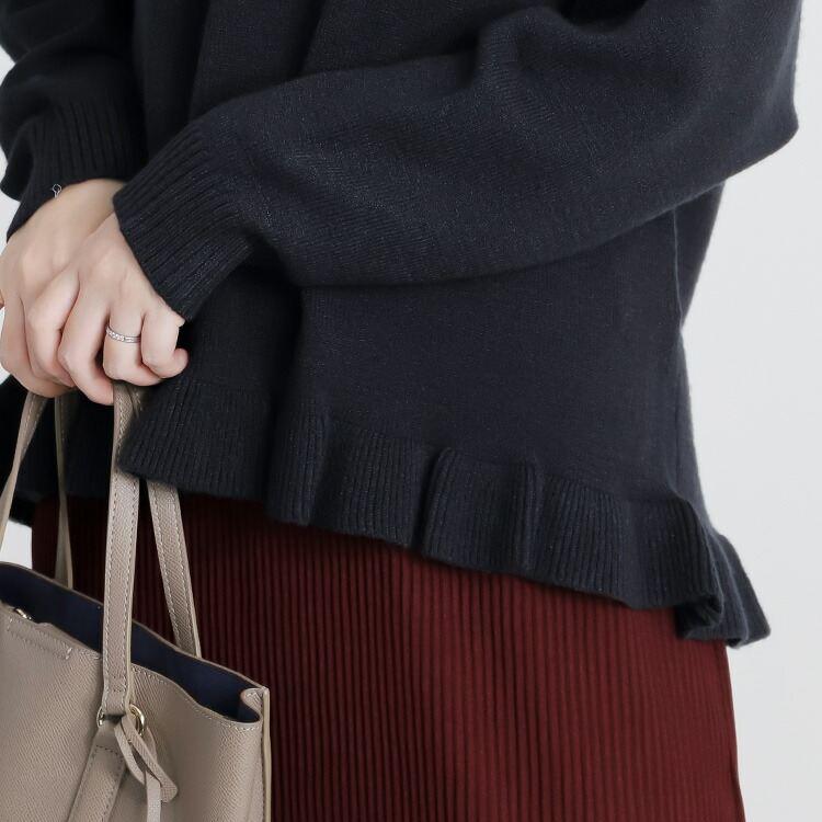 【新作】【送料無料】 裾フリル使いニット 5色 M-L 洗える 長袖 レディース トップス ニット セーター プルオーバー ドロップショルダー 体型カバー 丸首 楽ちん |  | 06