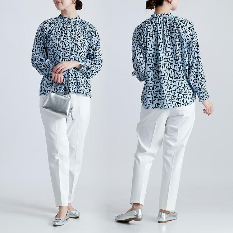 【新作】【送料無料】 モダン柄シャーリングブラウス 3色 M L 洗える 長袖 レディース トップス ブラウス チュニック スタンドカラー フリル衿 とろみ素材 |  | 09