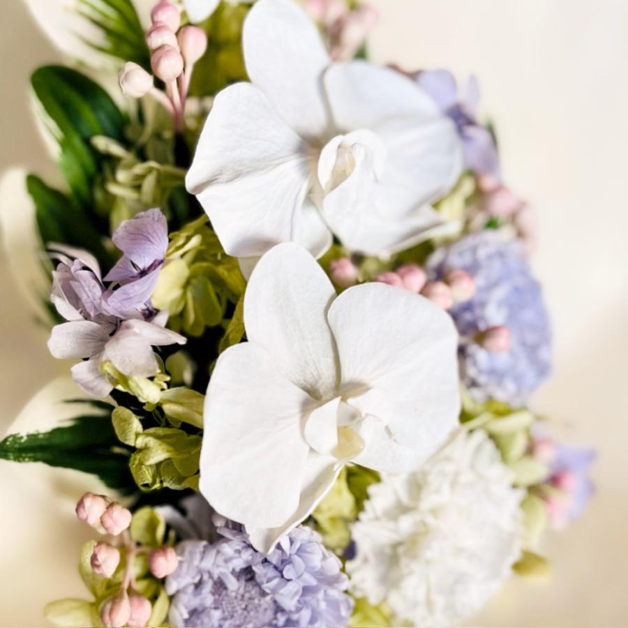 仏花 プリザーブドフラワー 送料無料 枯れない花 お仏壇 お供え花 お彼岸 仏壇飾り 純白の胡蝶蘭 うす藤色の小花 造花 | ブランド登録なし | 08