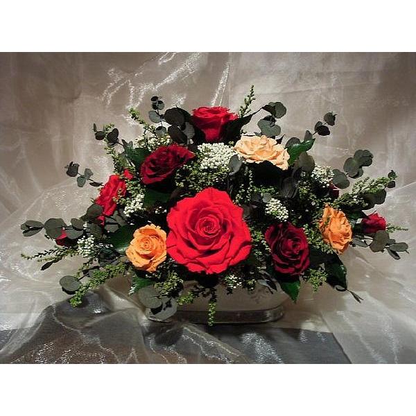 豪華なオーバルアレンジ　バラ園　プリザーブドフラワー