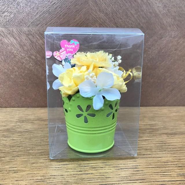 ちょこっと気持ち 黄色い カーネーション の 花束 みたいな アレンジ いつもありがとう ギフト プリザーブドフラワー Thanks 23ylw プリザーブドフラワーギフトclaps 通販 Yahoo ショッピング