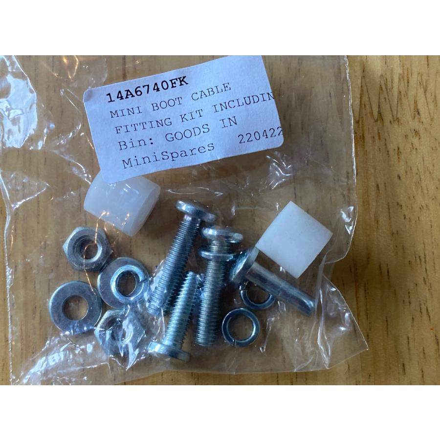 ローバーミニ トランク ワイヤー ケーブルの固定金具セット