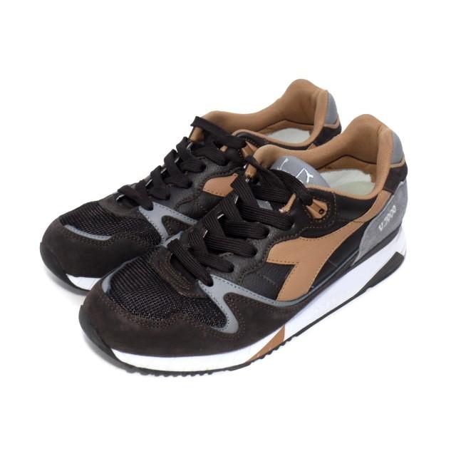 レア！DIADORA　カーペットコート用　28cm 数回使用 現物画像あり レア！DIADORA カーペットコート用 28cm 数回使用 現物画像あり