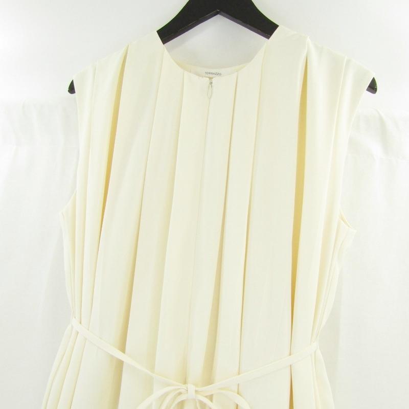 美品 TORRAZZO DONNA トラッゾドンナ オールインワン 6243-497
