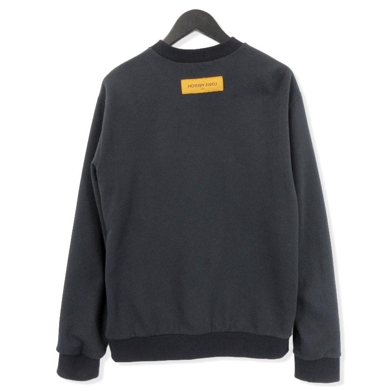 LOUIS VUITTON ルイヴィトン チャーム付 トレーナー 黒 Mサイズ LOUIS VUITTON ルイヴィトン チャーム付 トレーナー 黒 Mサイズ