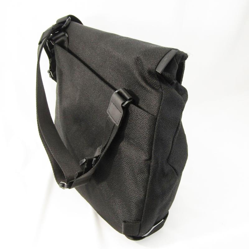 NIID ニード ショルダーバッグ Radiant Hybrid Sling スリング NIID ニード ショルダーバッグ Radiant Hybrid Sling スリング