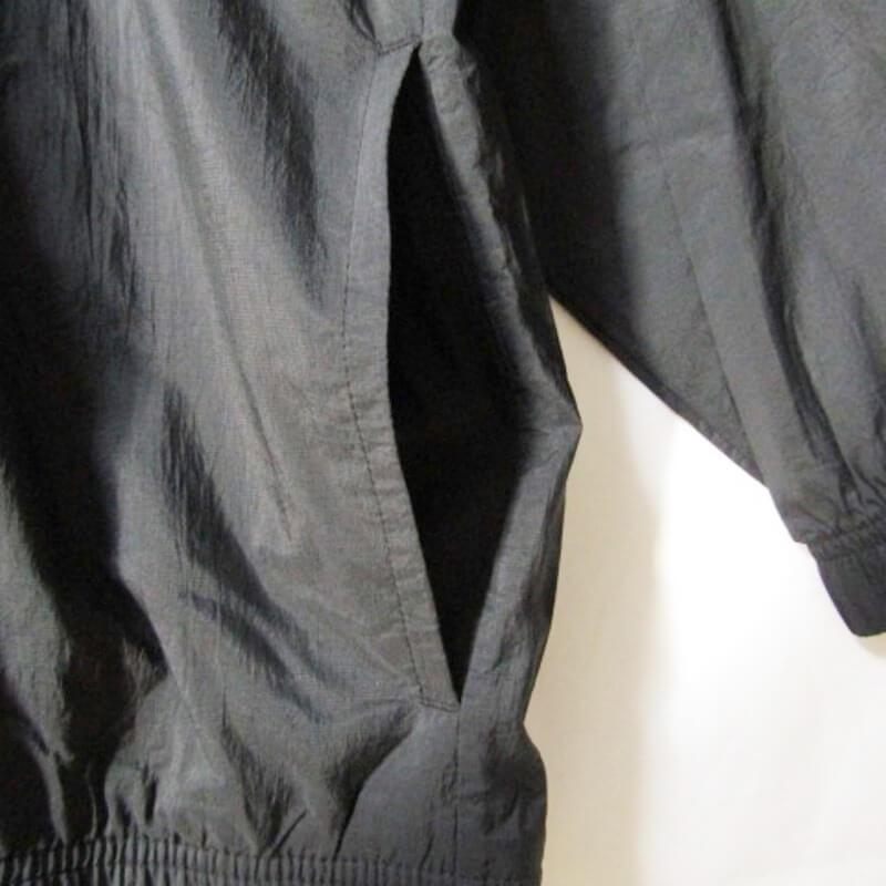 未使用 NIKE ナイキ ウィメンズ アニマル スウッシュ ジャケット