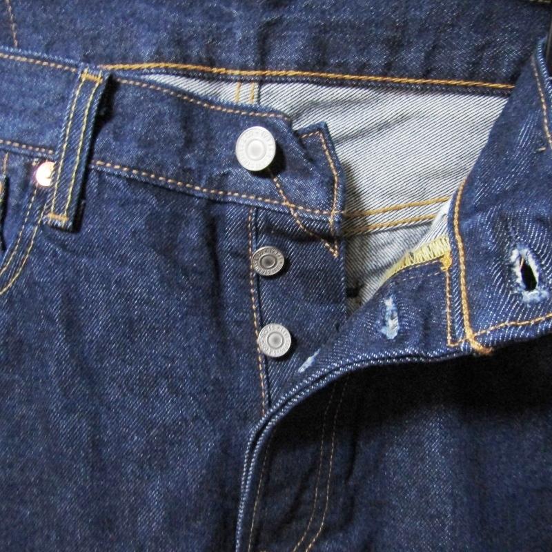 美品 Levi's リーバイス デニムパンツ PC9-0040K-0000 Right-on限定