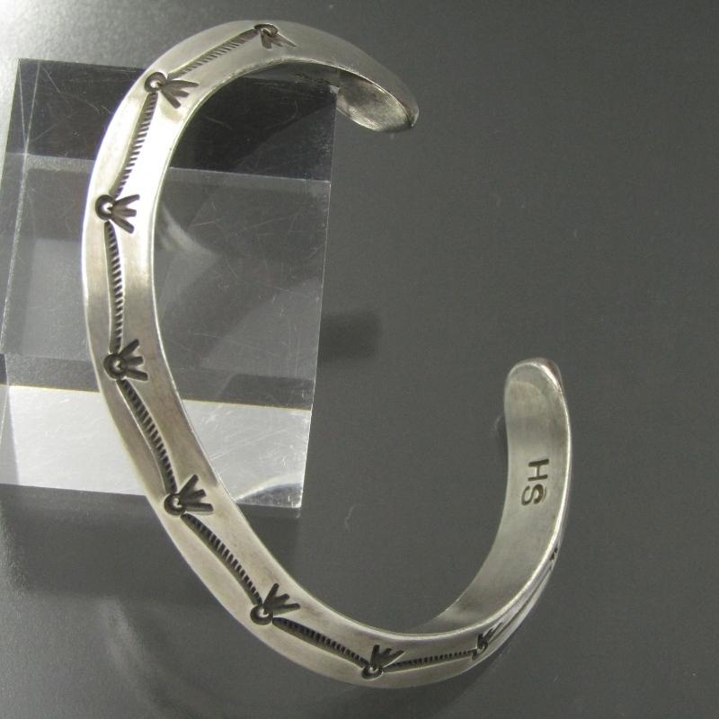 美品 Herman Smith ナバホ族 バングル トライアングル ハーマンスミス スタンプ ブレスレット HS インディアンジュエリー 中古