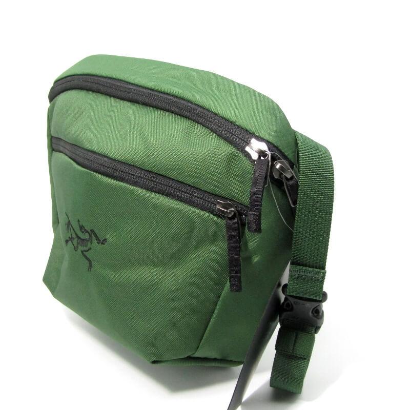 ARC'TERYX 未使用 アークテリクス ショルダーバッグ マンティス2 ARC'TERYX 未使用 アークテリクス ショルダーバッグ マンティス2