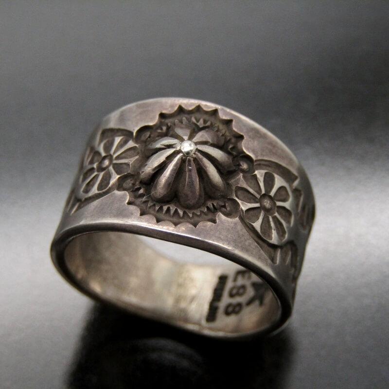 l*r様 エディソンサンディースミス リング Edison Sandy Smith ナバホ族 リング スタンプワーク アポロ