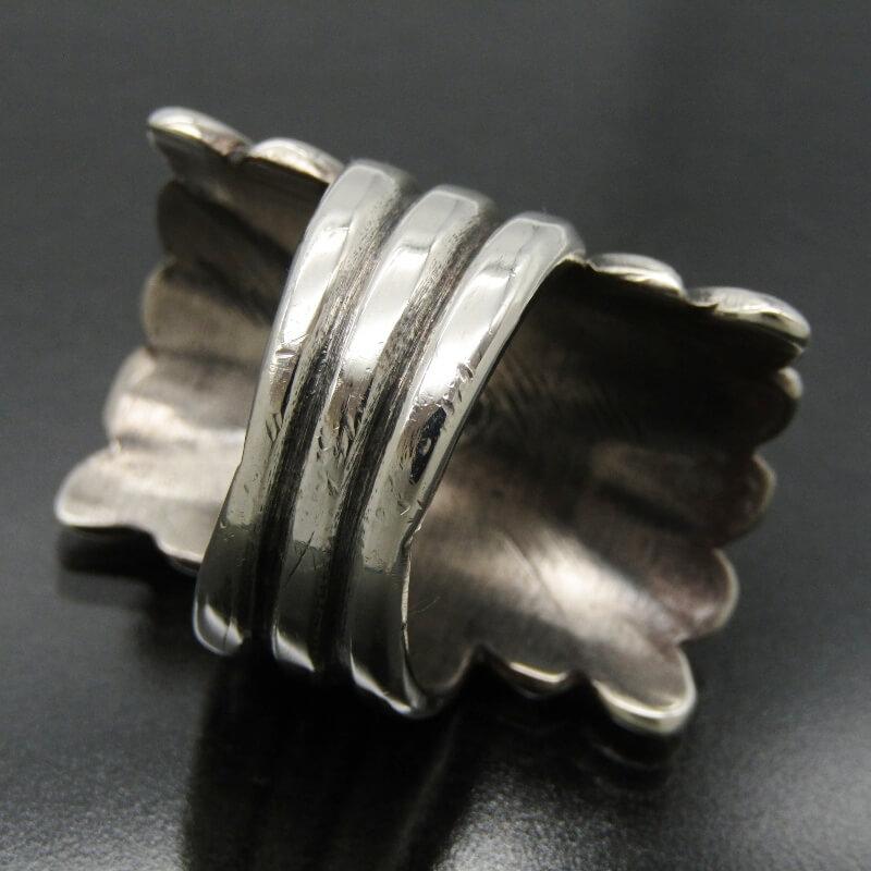 ナバホ Harrison Jim ハリソンジム サンバースト ターコイズ リング Harrison Jim ナバホ族 リング ビズビー ターコイズ ハリソン