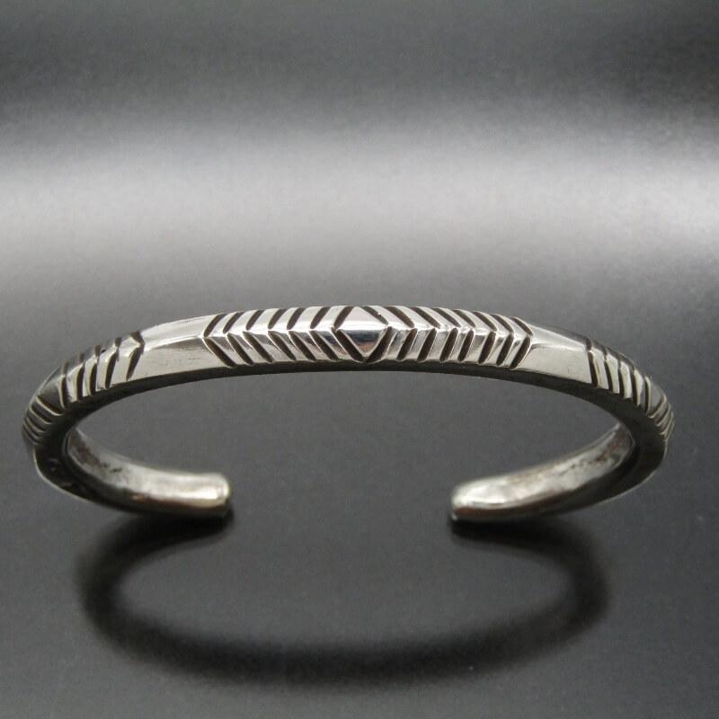 ベンアムン コインバングル 0000000355243_vQf4S1P.jpg