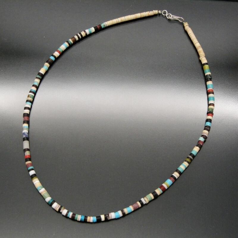 ヒシネックレス(ターコイズ&シェルパーツ) インディアンジュエリー サントドミンゴ族 ターコイズ