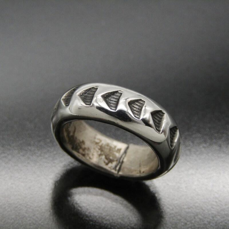 サンシャインリーブス SUNSHINE REEVES Sunshine Reeves（サンシャイン・リーブス