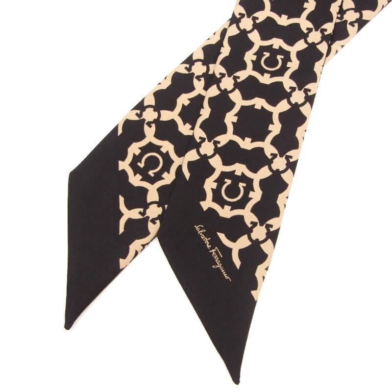 美品 Ferragamo フェラガモ スカーフ ガンチーニプリント リバーシブル