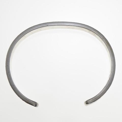インディアンジュエリー　ダリルビゲイ　バングル 美品 Darryl Dean Begay ナバホ族 バングル プレーン トゥファ