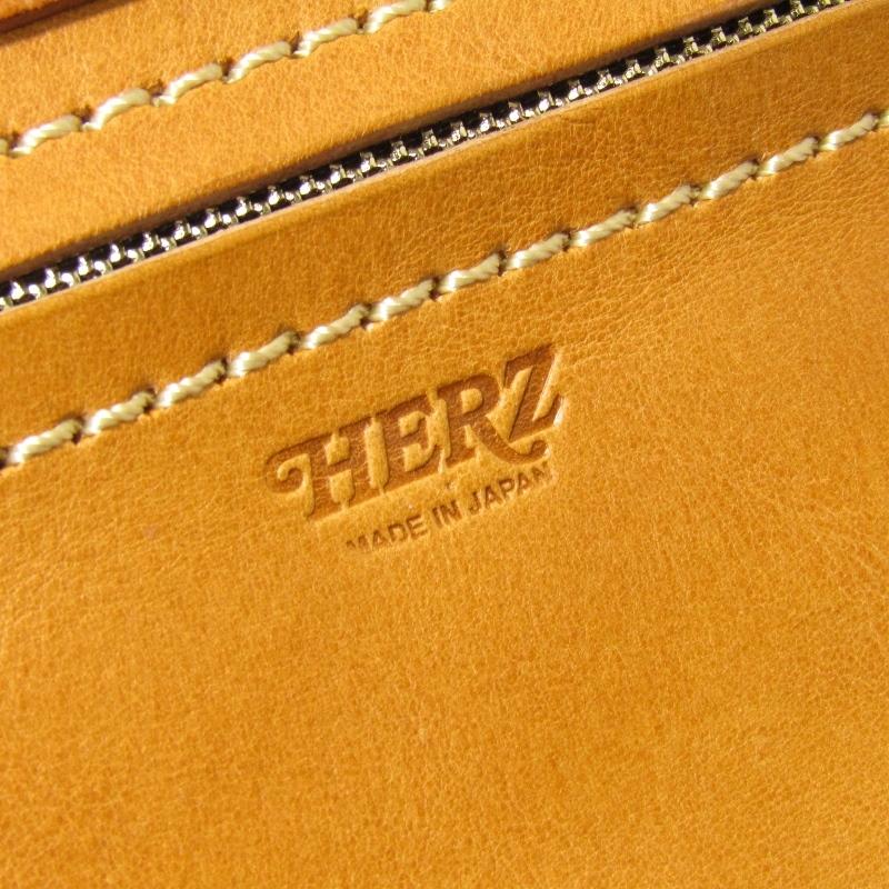 HERZ 美品 ヘルツ 長財布 トラベルウォレット WL-105 スターレ