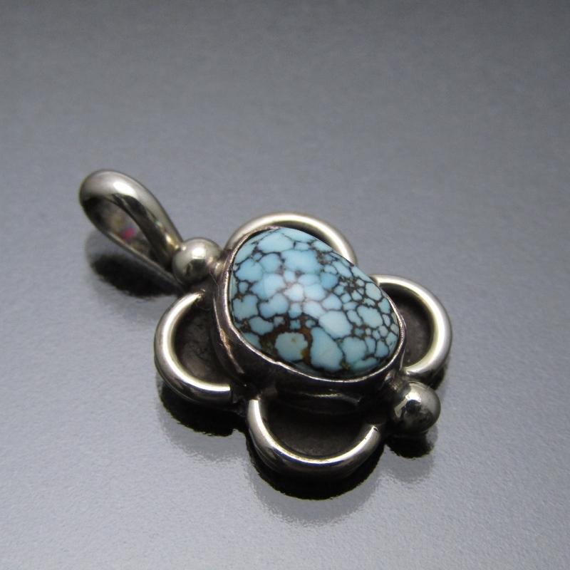 美品 Ruth Ann Begay ナバホ族 ペンダント ナンバーエイト