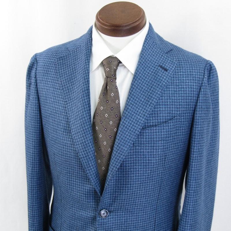 Cesare Attoliniスーツ