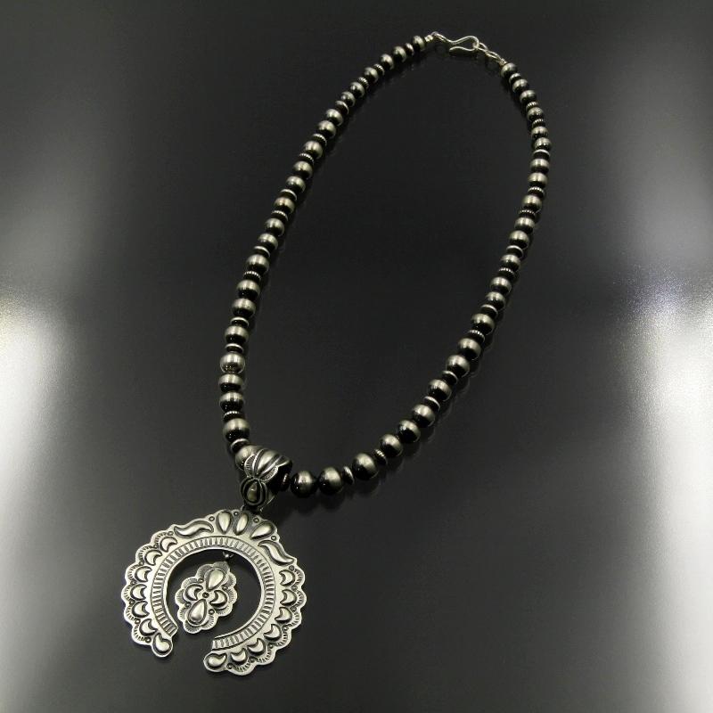 美品 Lorenzo James ナバホ族 ナジャ ネックレス シルバー ペンダント