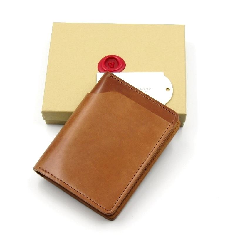 美品 Ashland Leather アッシュランドレザー 二つ折り財布 美品 Ashland Leather アッシュランドレザー 二つ折り財布