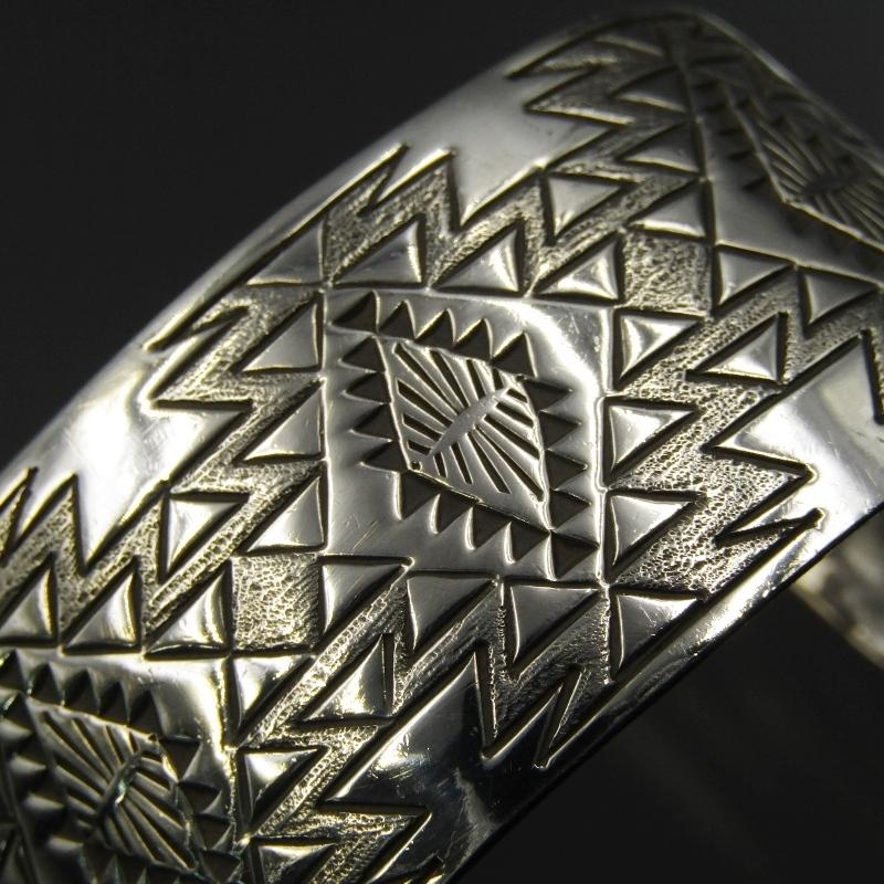 tahe インディアンジュエリー　バングル Tahe ナバホ族 バングル ラグ柄 シルバー インディアン