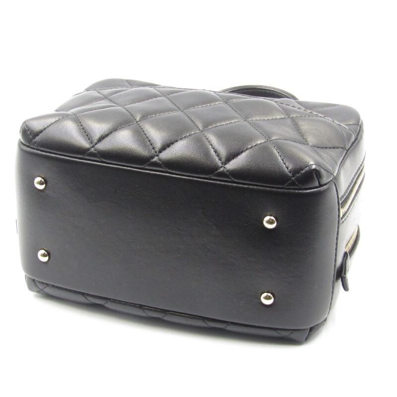 CHANEL 美品 シャネル マトラッセ ショルダーバッグ 2WAY W CHANEL 美品 シャネル マトラッセ ショルダーバッグ 2WAY W