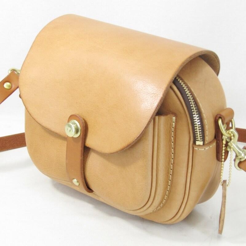 HERZ 美品 ヘルツ ショルダーバッグ 50周年記念 ベルリーナ CT HERZ 美品 ヘルツ ショルダーバッグ 50周年記念 ベルリーナ CT