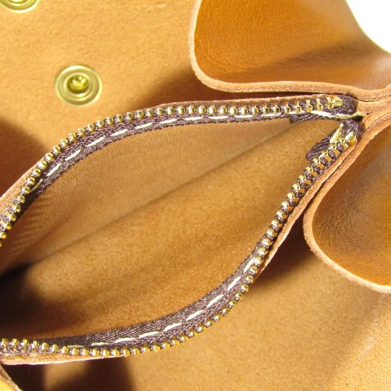 美品 HERZ ヘルツ 財布 ふっくらフォルムの小銭入れ Lサイズ KK 美品 HERZ ヘルツ 財布 ふっくらフォルムの小銭入れ Lサイズ KK