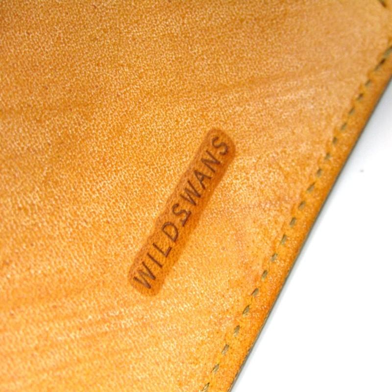 WILDSWANS 未使用 ワイルドスワンズ 二つ折り財布 フルグレイン