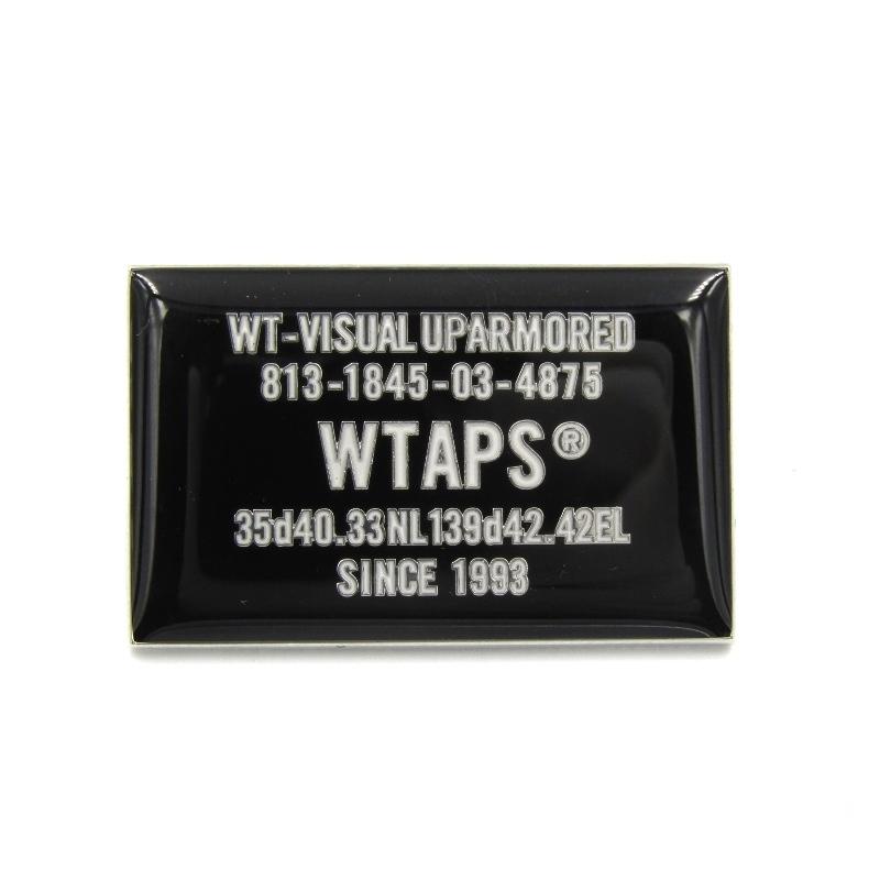 黒*ン様 OLD WTAPS グラス2個セット 『おまけ』ステッカー　ピンバッジ 黒*ン様 OLD WTAPS グラス2個セット 『おまけ』ステッカー