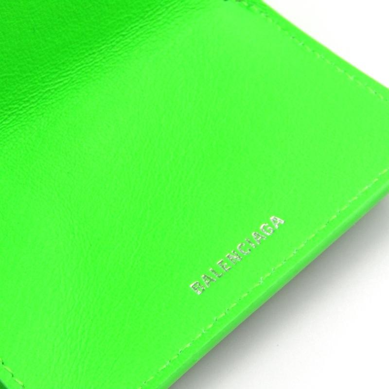 BALENCIAGA グリーン 三つ折り財布　袋つきです！ BALENCIAGA - バレンシアガ BALENCIAGA 財布 三つ折り ミニ財布