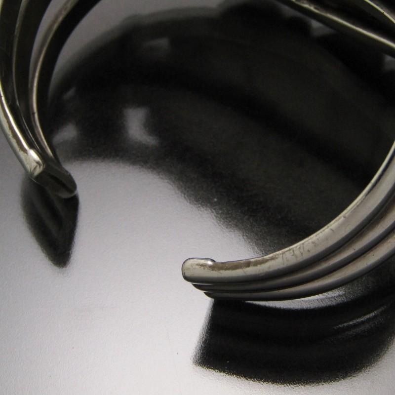 NAVAJOナバホ インディアンジュエリーシルバーターコイズクラスターバングル インディアンジュエリー ナバホ ターコイズ シルバー クラスター