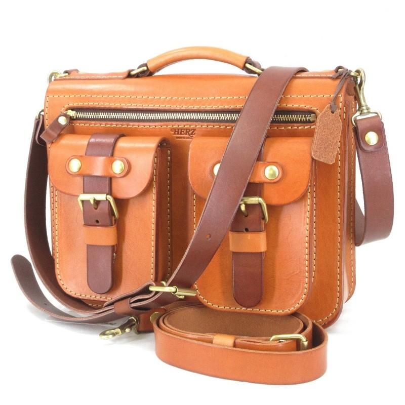 HERZ 美品 ヘルツ 前面2ポケットタイプ 2WAY ショルダーバック A HERZ 美品 ヘルツ 前面2ポケットタイプ 2WAY ショルダーバック A