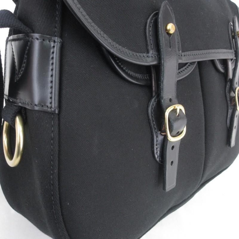 美品 ブレディ アリエルトラウト 黒 スモール ショルダーバッグ 【公式