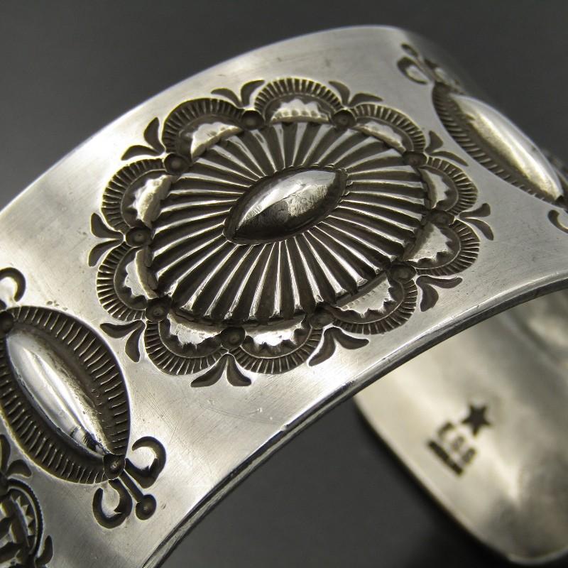 Navajo Edison Sandy Smith トライアングル バングル 良品 Edison Sandy Smith ナバホ族 バングル ワイド 3 サン