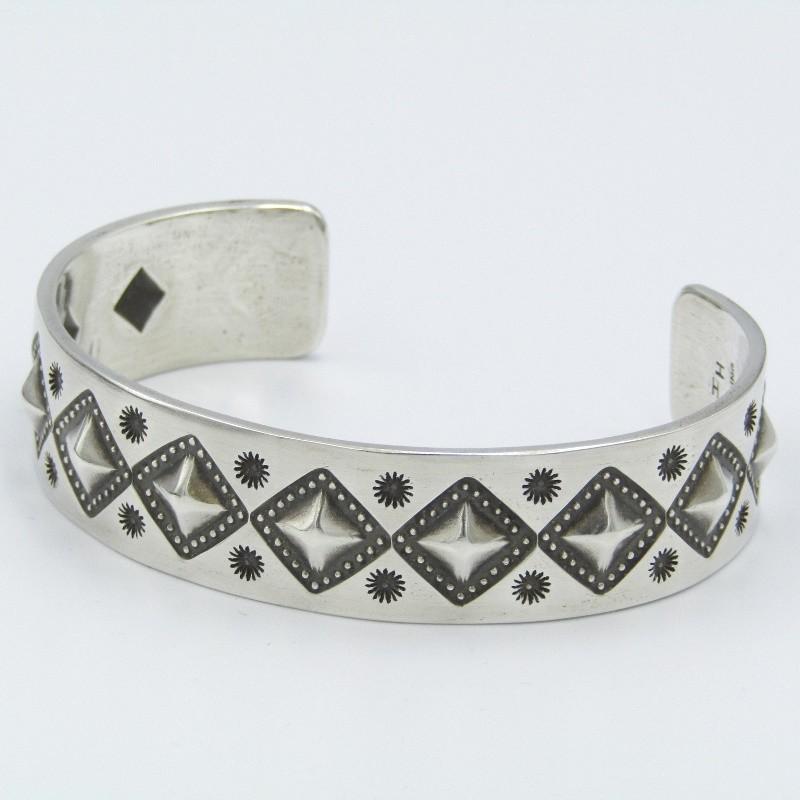 Ivan Howard　アイバン ハワード　ナバホ　ブレスレット　バングル 中古・古着通販】IVAN HOWARD (アイヴァン ハワード) ナバホシルバー