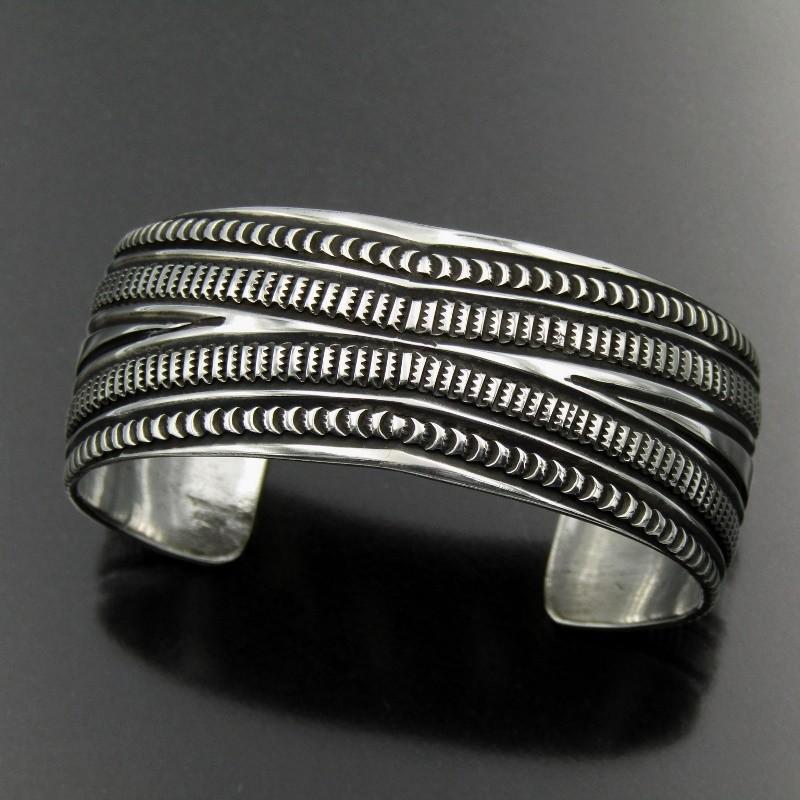 良品 Gary Reeves ナバホ族 バングル スタンプワーク ゲーリー