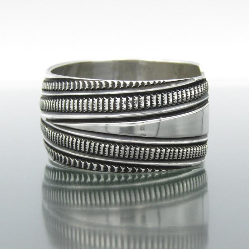 良品 Gary Reeves ナバホ族 バングル スタンプワーク ゲーリー