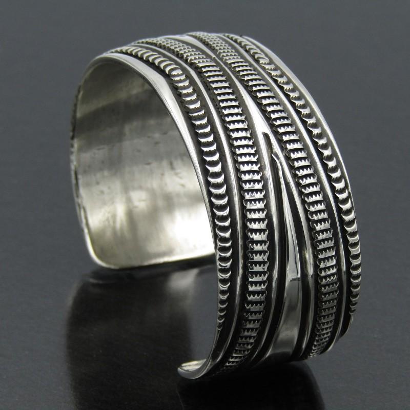 良品 Gary Reeves ナバホ族 バングル スタンプワーク ゲーリー