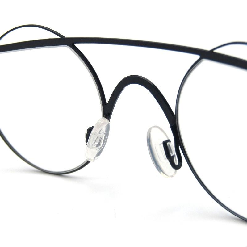 未使用 theo テオ メガネフレーム udon ベルギー製 ウドン 変形