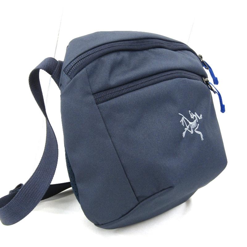 アークテリクス マンティス2 ウエストパック ネイビー ブラックサファイア ARC'TERYX（アークテリクス） 美品 マンティス 2 ウエストパック
