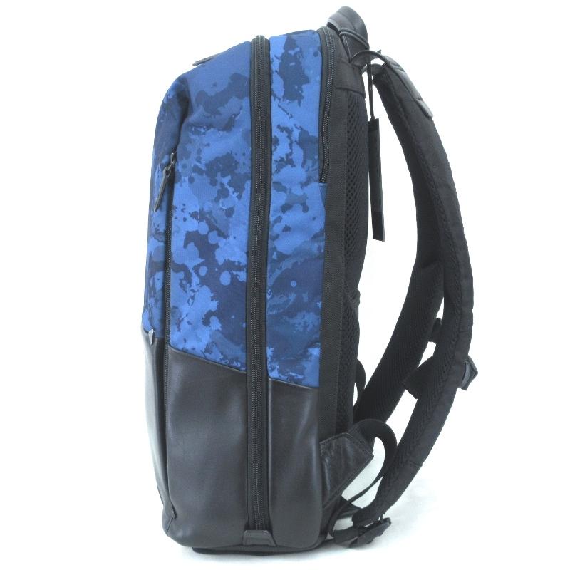 TUMI トゥミ カモフラージュ　迷彩　青　ブルー　リュック TUMI（カモフラージュ ・ バッグパック/リュック）のフリマ