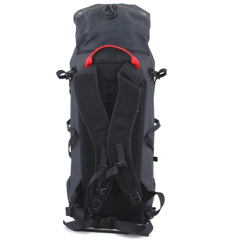 未使用 CRUX クラックス バックパック AK27 リュック 防水 未使用 CRUX クラックス バックパック AK27 リュック 防水